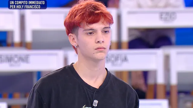 Amici 23, Holy Francisco irriconoscibile a X Factor: ecco il vecchio look del cantante ora nella scuola di Maria De Filippi