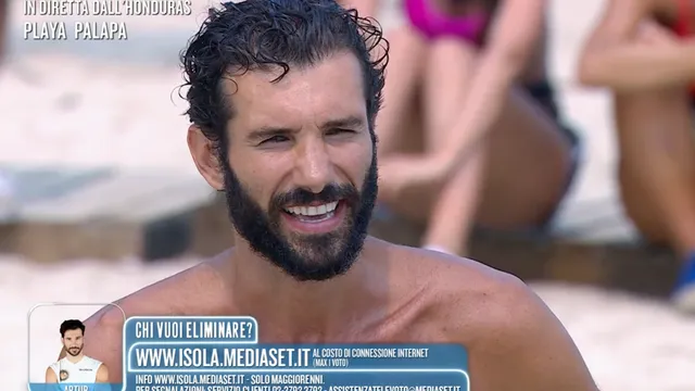 Isola dei Famosi, chi rischia l’uscita nella semifinale