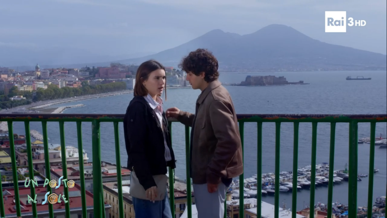 vinicio e alice in una scena di un posto al sole