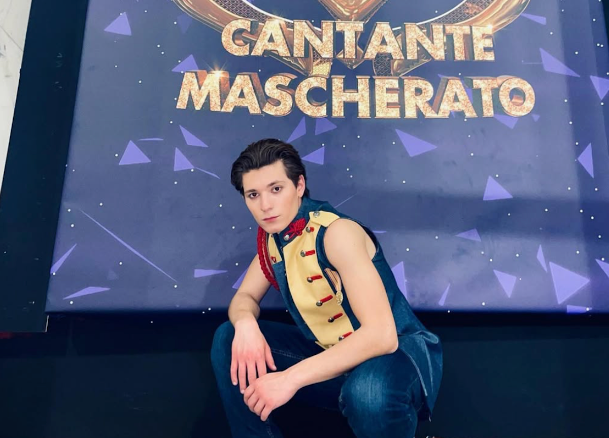 Antonio Affrontato ballerino a Il Cantante Mascherato