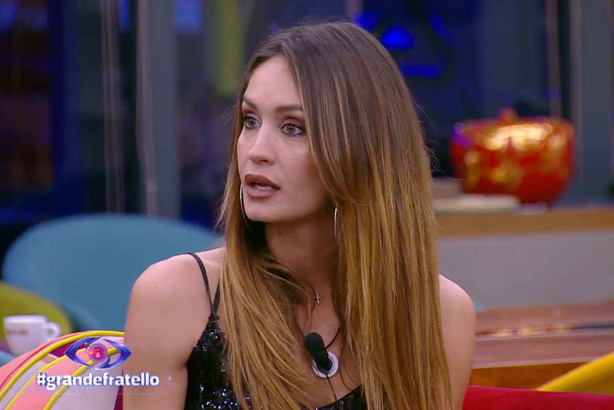 helena prestes discute con Zeudi al Grande Fratello