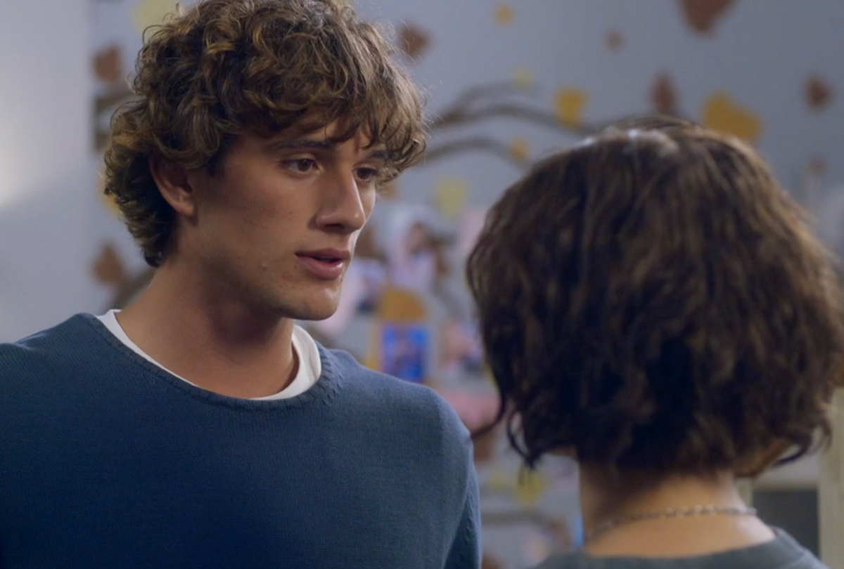 Cristina e Pietro in una scena di Che Dio ci aiuti 8